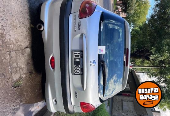 Autos - Peugeot 206 2008 Nafta 236000Km - En Venta