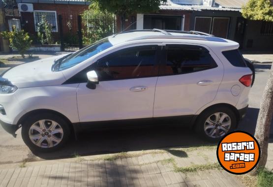 Camionetas - Ford Ecosport titanium 2.0 2013 GNC 220000Km - En Venta