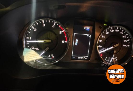 Camionetas - Toyota HILUX DC SRX 2.8 TDI 2025 Diesel  - En Venta