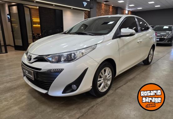 Autos - Toyota YARIS XLS 1.5 4PTAS 2019 2019 Nafta 98000Km - En Venta