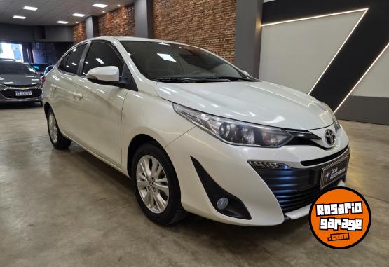 Autos - Toyota YARIS XLS 1.5 4PTAS 2019 2019 Nafta 98000Km - En Venta