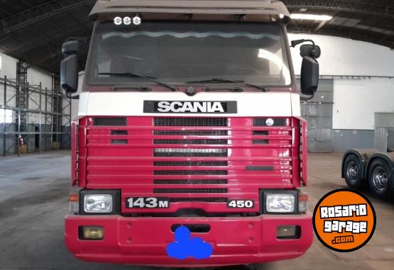 Camiones y Gr�as - Vendo , posibilidad de permuta - En Venta