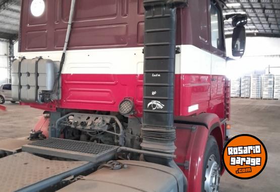 Camiones y Gr�as - Vendo , posibilidad de permuta - En Venta