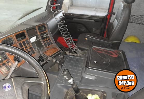 Camiones y Gr�as - Vendo , posibilidad de permuta - En Venta