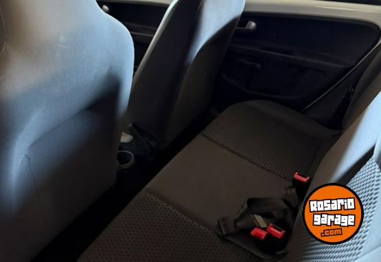 Autos - Volkswagen UP CROSS 2017 Nafta 132000Km - En Venta