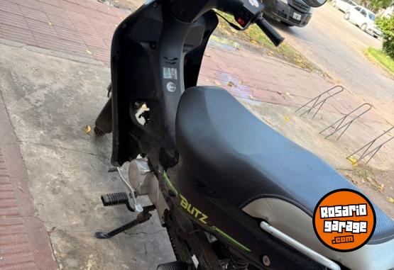 Motos - Motomel BLIZT 2025 Nafta 4000Km - En Venta