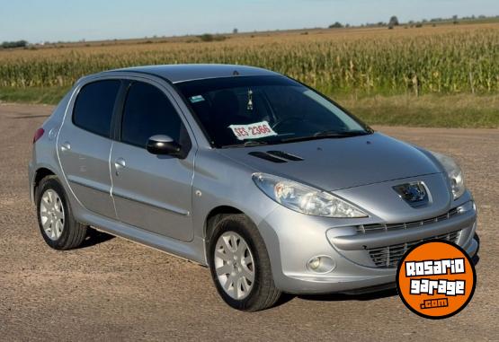 Autos - Peugeot 207 compact 2013 Nafta 155000Km - En Venta