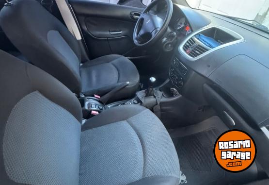 Autos - Peugeot 207 compact 2013 Nafta 155000Km - En Venta