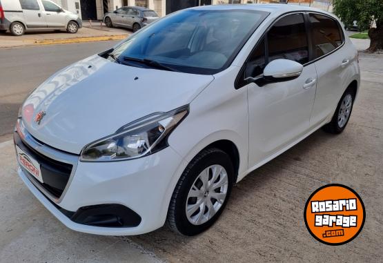 Autos - Peugeot 208 Active 1.6 2017 Nafta 74000Km - En Venta