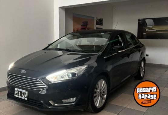 Autos - Ford Focus Titanium 2016 Nafta 150000Km - En Venta