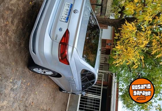 Autos - Volkswagen Virtus 2018 Nafta 154000Km - En Venta