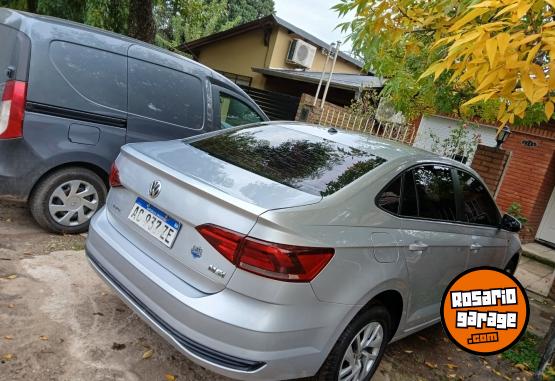 Autos - Volkswagen Virtus 2018 Nafta 154000Km - En Venta