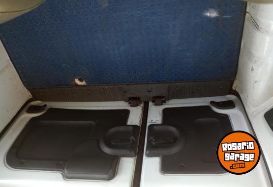 Utilitarios - Renault Kangoo 1999 Diesel 225000Km - En Venta