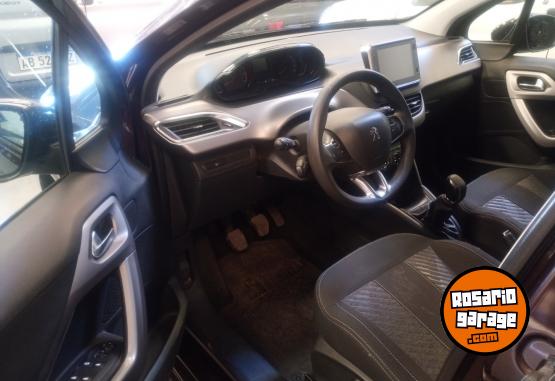 Autos - Peugeot 208 2018 Nafta 100000Km - En Venta