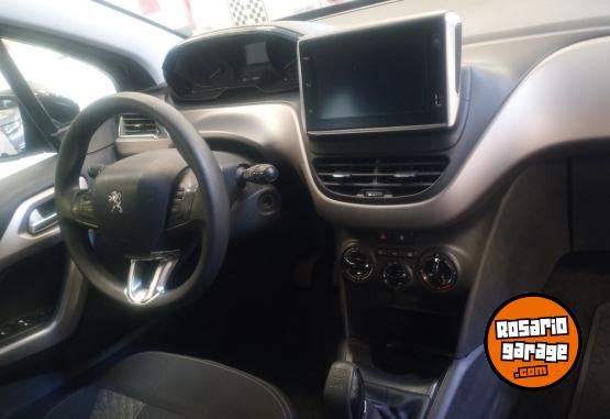 Autos - Peugeot 208 2018 Nafta 100000Km - En Venta