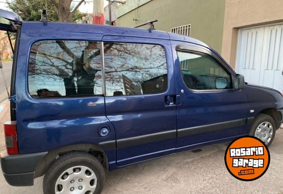 Utilitarios - Peugeot Partner 2009 Diesel 300000Km - En Venta