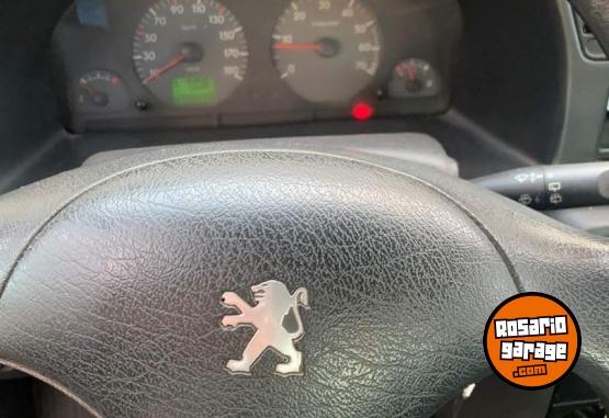 Utilitarios - Peugeot Partner 2009 Diesel 300000Km - En Venta