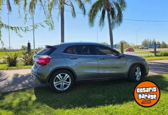 Autos - Mercedes Benz gla 200 2018 Nafta 158000Km - En Venta