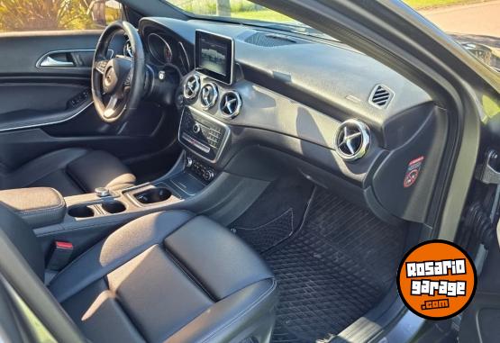 Autos - Mercedes Benz gla 200 2018 Nafta 158000Km - En Venta