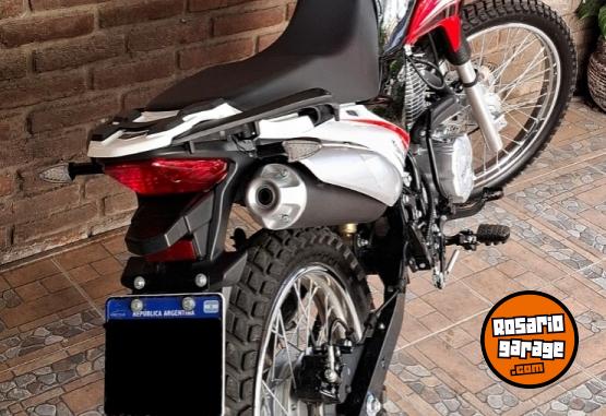 Motos - Corven Triax 250 2026 Nafta 6000Km - En Venta