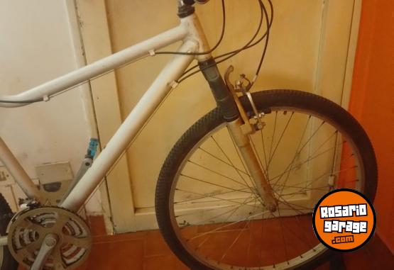 Deportes - Bicicleta Profesional de Pista/Ruta rodado 26     Excelente estado! - En Venta