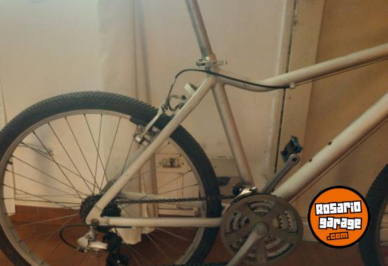 Deportes - Bicicleta Profesional de Pista/Ruta rodado 26     Excelente estado! - En Venta