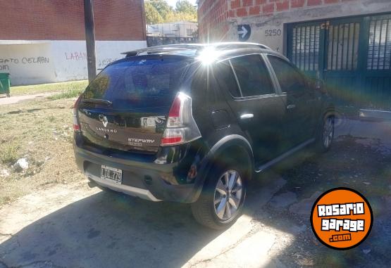 Autos - Renault SANDERO 2012 Nafta 140000Km - En Venta