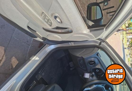 Autos - Renault Sandero intense cvt 2023 Nafta 53000Km - En Venta