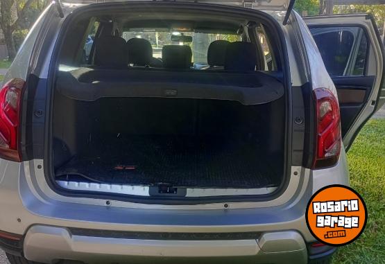 Camionetas - Renault Duster Privilege 2.0 4x4 2016 Nafta 77500Km - En Venta