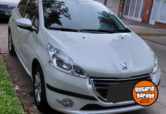 Autos - Peugeot 208 Allure Touchscreen 1. 2016 Nafta 64000Km - En Venta