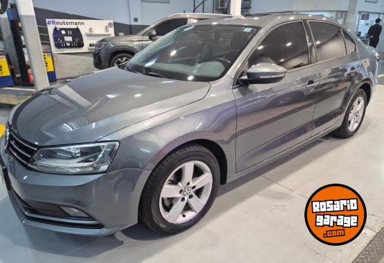 Autos - Volkswagen VENTO LUXURY ADVANCE 2015 Nafta 60000Km - En Venta