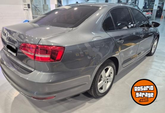 Autos - Volkswagen VENTO LUXURY ADVANCE 2015 Nafta 60000Km - En Venta