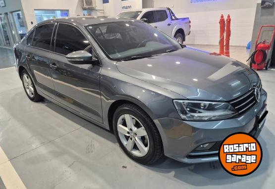 Autos - Volkswagen VENTO LUXURY ADVANCE 2015 Nafta 60000Km - En Venta