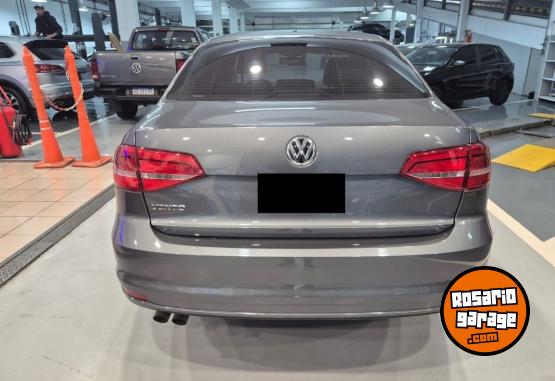 Autos - Volkswagen VENTO LUXURY ADVANCE 2015 Nafta 60000Km - En Venta