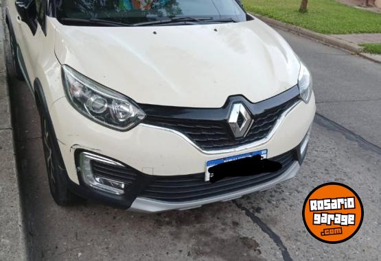 Autos - Renault Captur 2017 Nafta 145000Km - En Venta