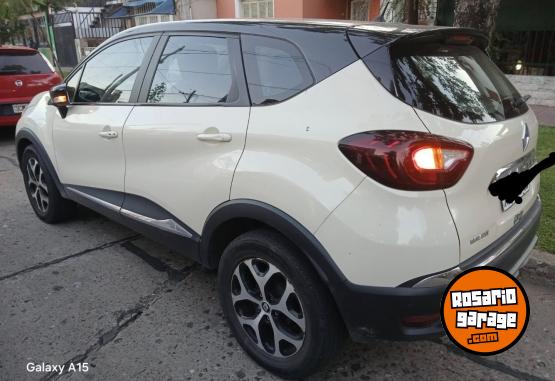 Autos - Renault Captur 2017 Nafta 145000Km - En Venta