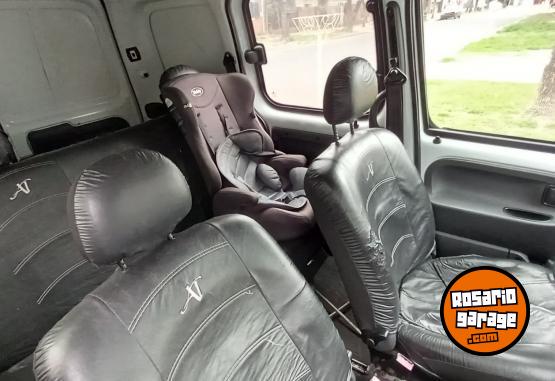 Utilitarios - Renault Kangoo 2016 Nafta 147000Km - En Venta