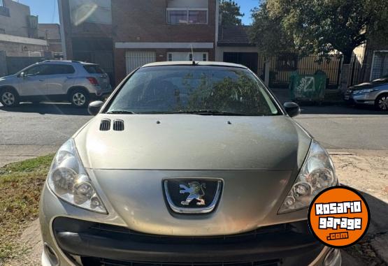 Autos - Peugeot 207 compact 2009 Nafta 185000Km - En Venta