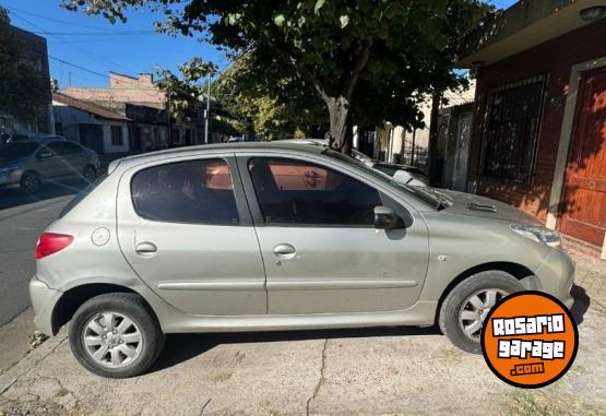 Autos - Peugeot 207 compact 2009 Nafta 185000Km - En Venta
