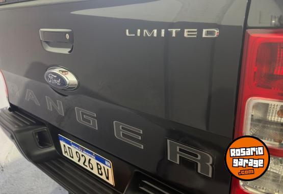 Camionetas - Ford Ranger Edition Black 2019 Diesel 75000Km - En Venta