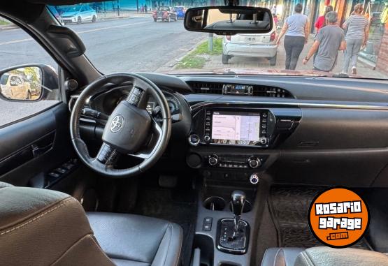 Camionetas - Toyota Hilux srx 4x2 autom�tica 2020 Diesel 60000Km - En Venta