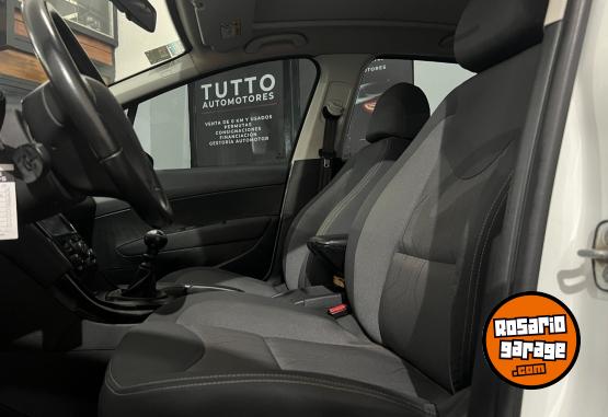 Autos - Peugeot 308 Allure gps 2018 Diesel 126000Km - En Venta