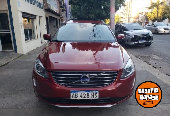 Camionetas - Volvo XC60 AWD T5 NO HONDA CRV 2017 Nafta 180000Km - En Venta