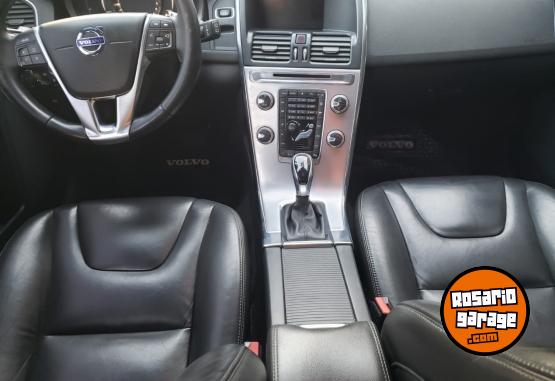 Camionetas - Volvo XC60 AWD T5 NO HONDA CRV 2017 Nafta 180000Km - En Venta