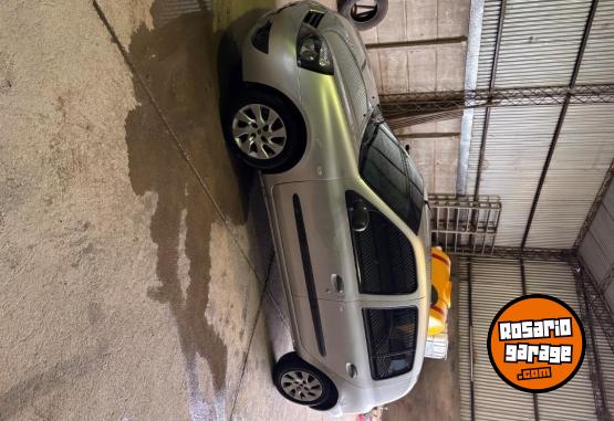 Autos - Renault Clio 2010 Nafta 231000Km - En Venta