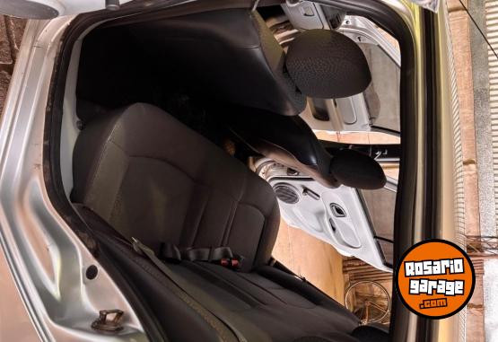 Autos - Renault Clio 2010 Nafta 231000Km - En Venta