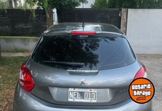 Autos - Peugeot 208 - TOUCH SCREEM  2013 2013 Nafta 135000Km - En Venta