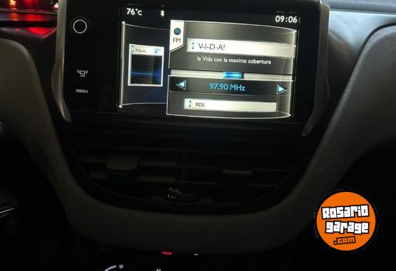 Autos - Peugeot 208 - TOUCH SCREEM  2013 2013 Nafta 135000Km - En Venta