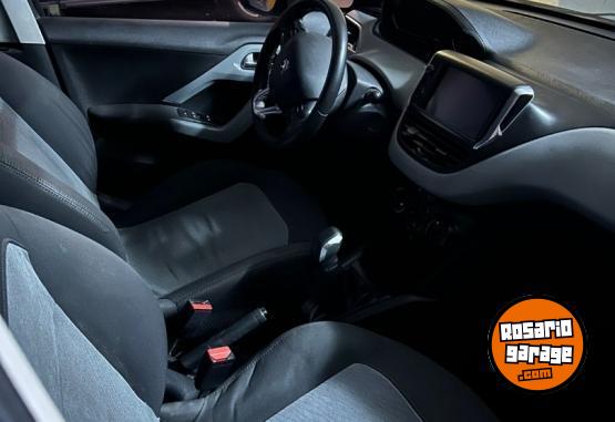 Autos - Peugeot 208 - TOUCH SCREEM  2013 2013 Nafta 135000Km - En Venta