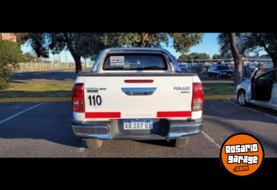 Camionetas - Toyota SRV 2.8 4X2 2018 Diesel 117000Km - En Venta